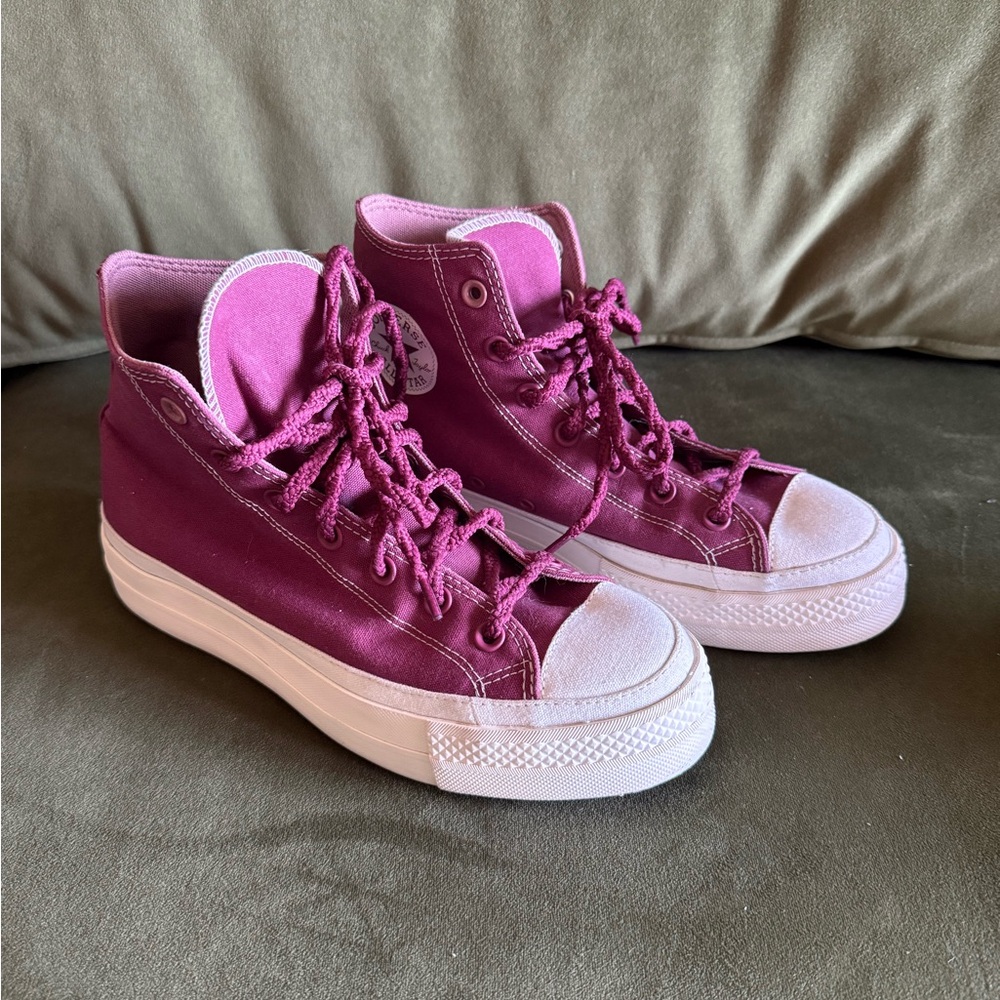Converse CTAS Hi Lift Tonal Canvas Cherry Women's Platform Sneakers